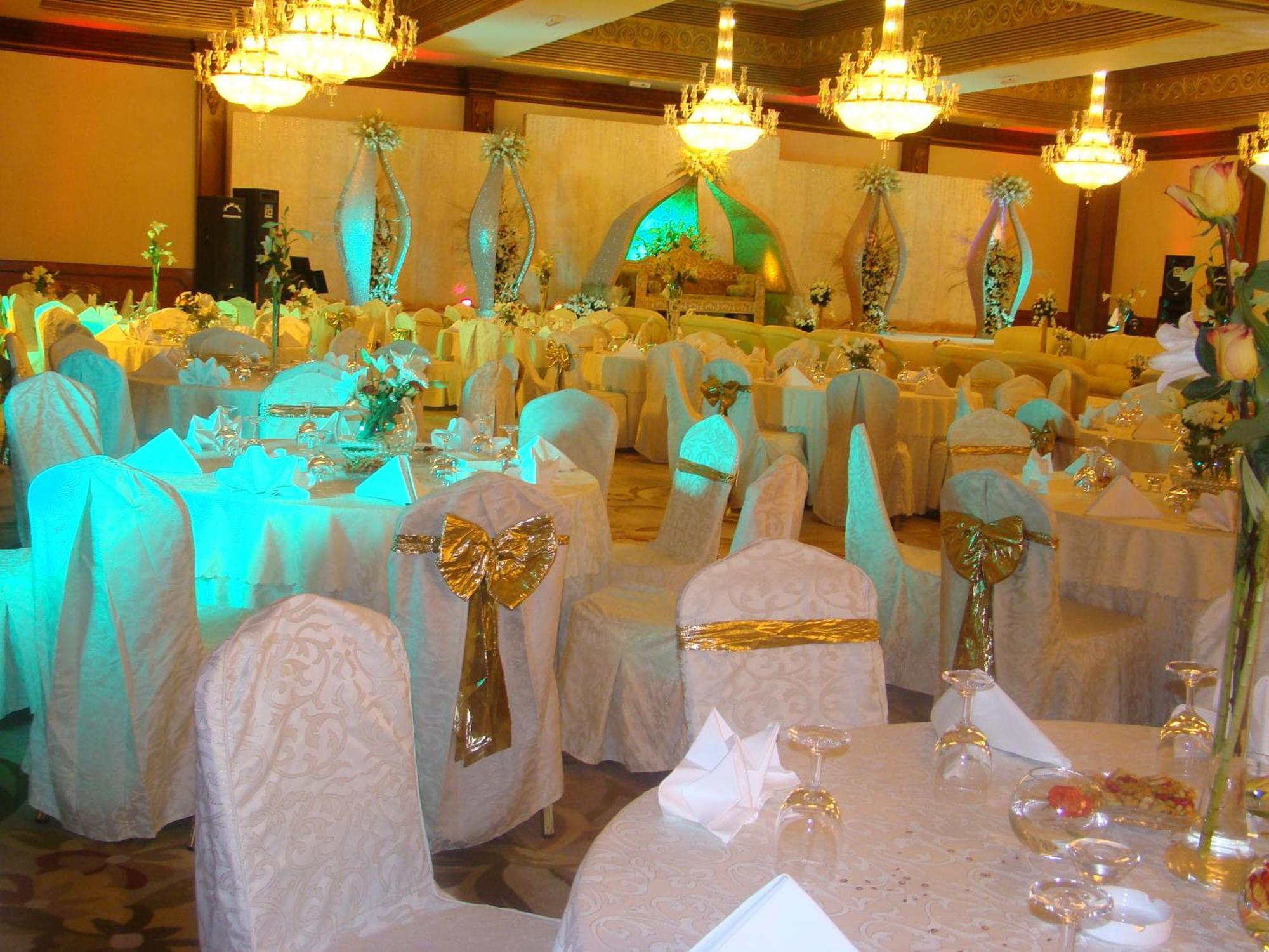 כוויית The Convention Center & Royal Suites Hotel מראה חיצוני תמונה